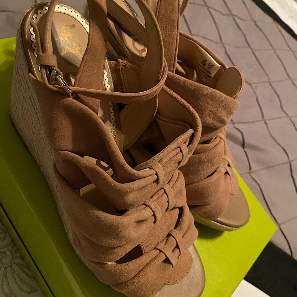 Beautiful Sam Edelman wedges! Perfect for summer!